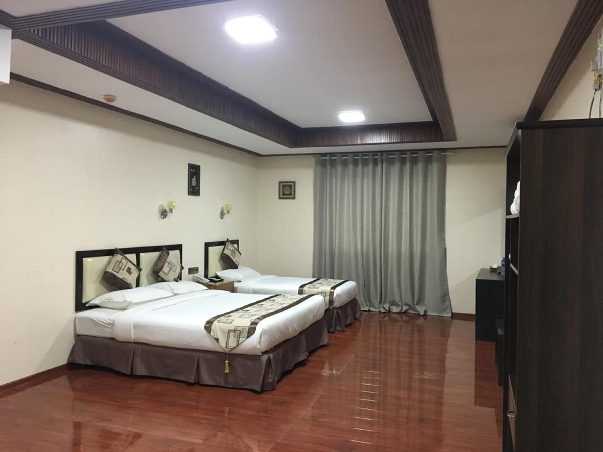 Hotel Yadanar Oo Мандалей Екстериор снимка