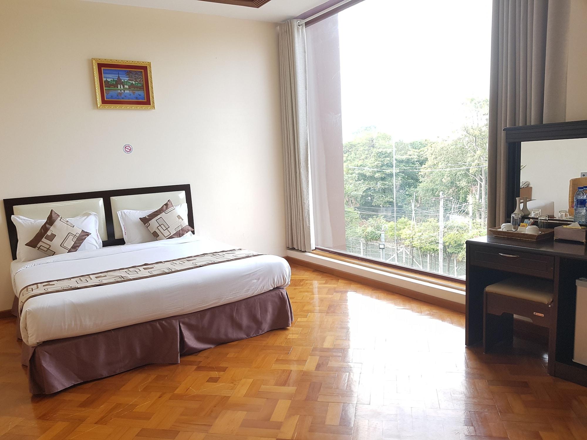 Hotel Yadanar Oo Мандалей Екстериор снимка