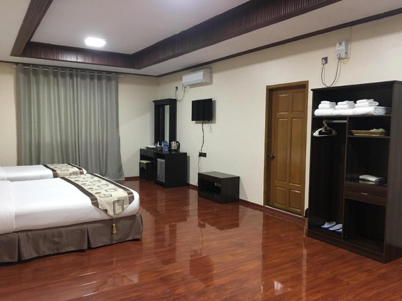 Hotel Yadanar Oo Мандалей Екстериор снимка