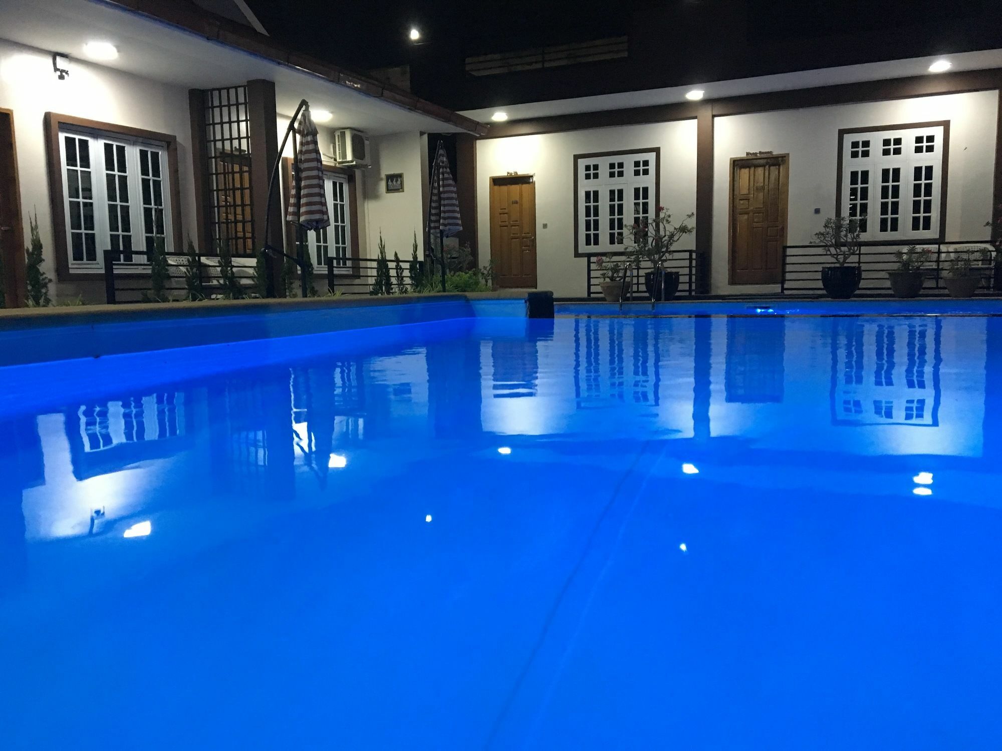 Hotel Yadanar Oo Мандалей Екстериор снимка